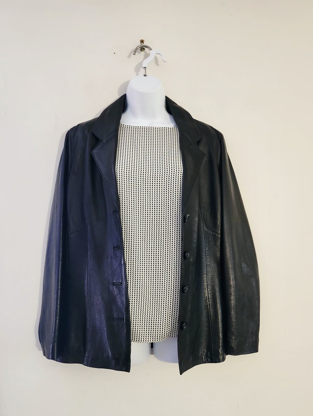 Vintage Wilsons 100% Genuine Leather Blazer Size: L, Color:Black